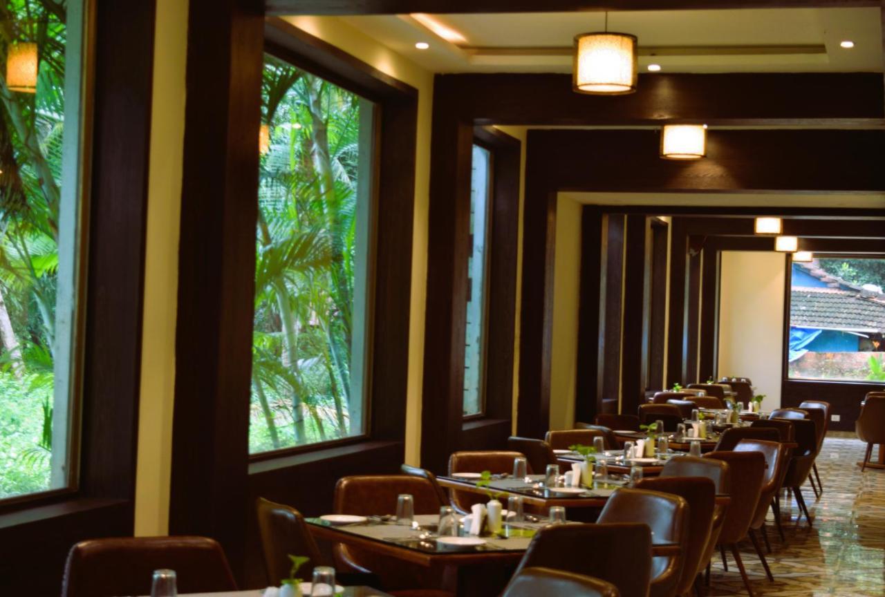 Sea Breeze Max Resort & Spa 마드가온 외부 사진